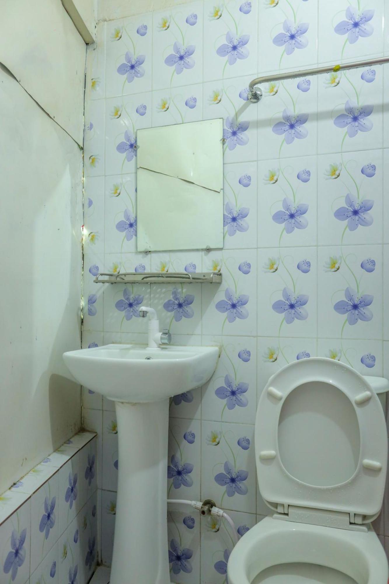 Hotel Victoria Inn Dhaka Bagian luar foto