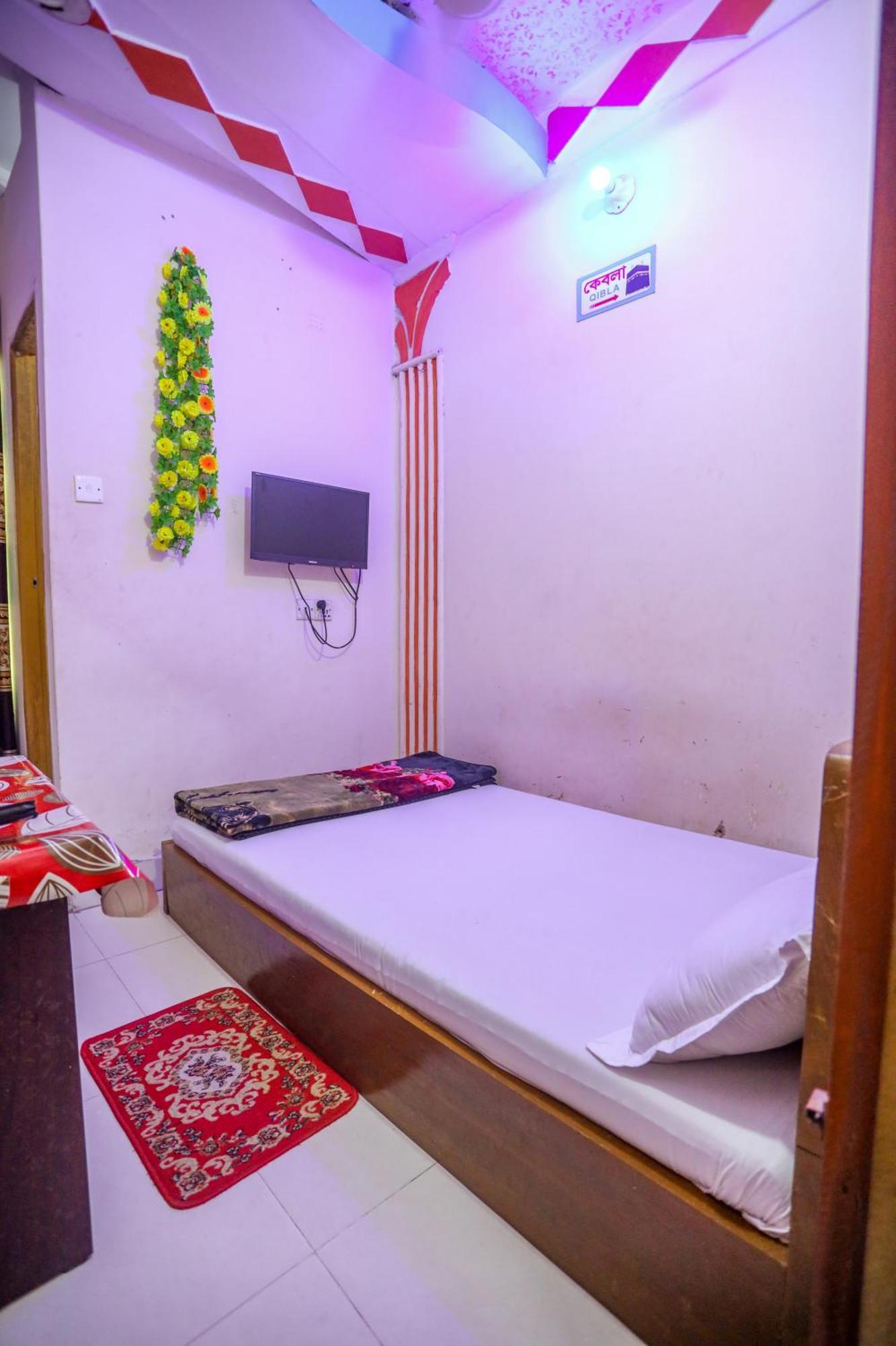 Hotel Victoria Inn Dhaka Bagian luar foto